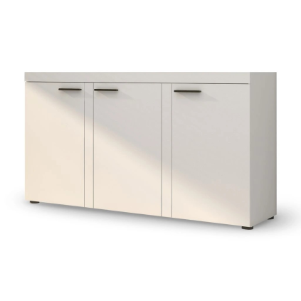 biela-trojdverova-komody-SUMBA-3F-v-elegantnom-prevedeni