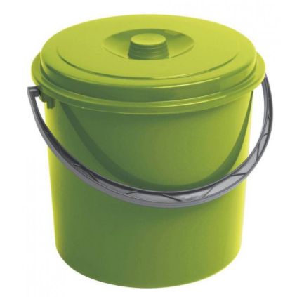 plastove-vedro-curver-16-L-v-zelenom-prevedeni
