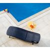Záhradné polohovateľné lehátko SERENE je elegantné a pohodlné záhradné lehátko zhora