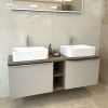 kašmírova kupelna v kombinácií s drevom taupe
